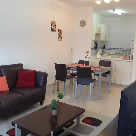 Limnaria West Apartment Paphos